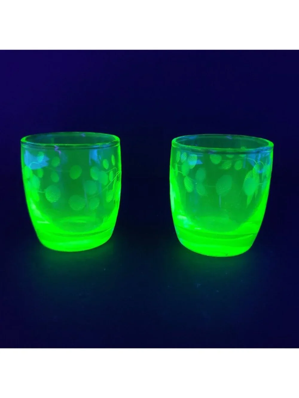 2 Vintage Uranium Vaseline Glass Shot Glasses Wheel Cut Etched Floral Glows 2